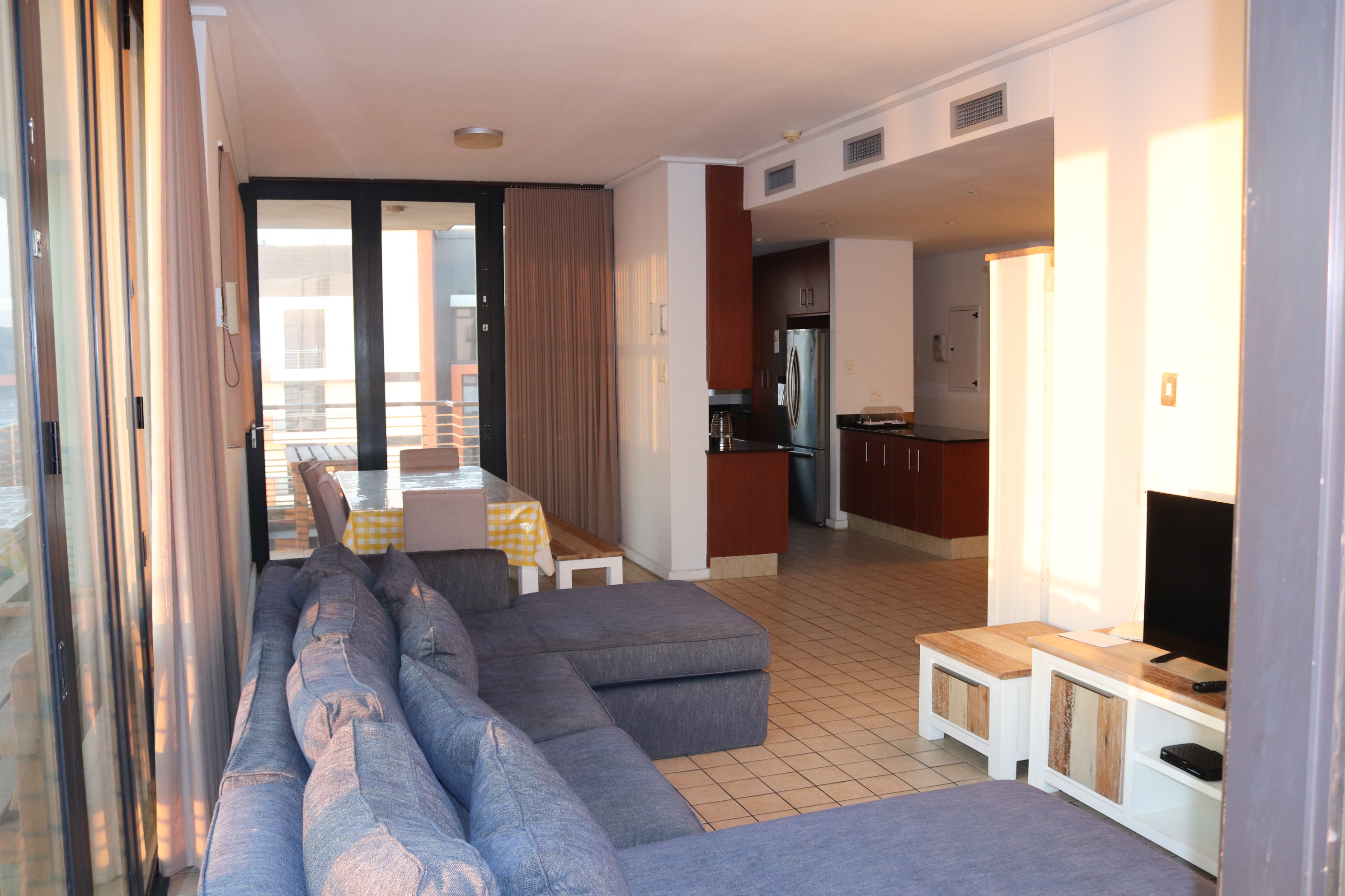 907-quayside-durban-beach-quayside-inside 907-quayside-durban-beach-quayside-inside