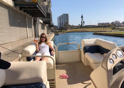 relax-on-the-pontoon-boat-tour-cruises