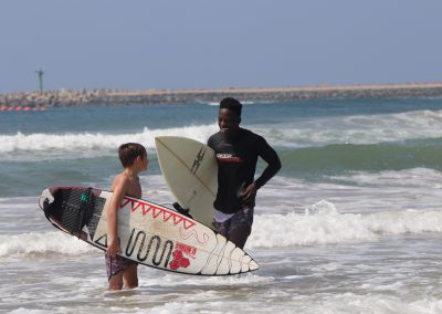 surfing-lesson-with-siya